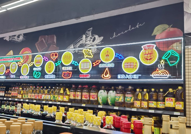 ������b��